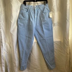 NWT Plus Size VTG 90’s Light Blue High Waisted Straight Leg Denim Mom Jeans